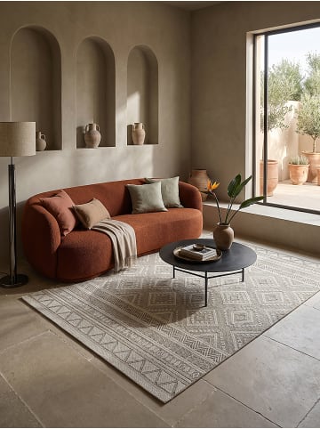 KADIMA DESIGN Teppich flach gewebt mit Rautendessin für drinnen und draußen in Beige