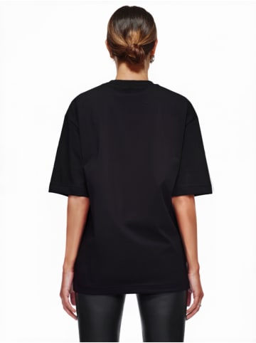 trueprodigy Oversize-Shirt Nika F in Schwarz