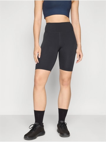 girlfriend collective Shorts Float in Black