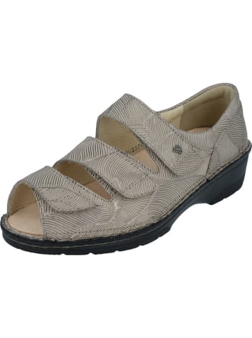 Finn Comfort Sandale in beige