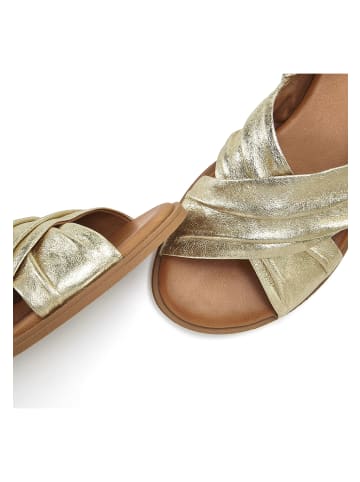 LASCANA Sandale in goldfarben