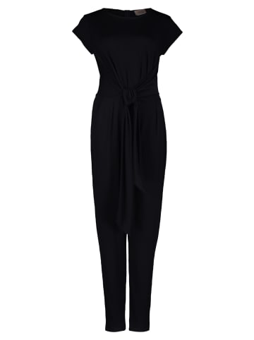 CARTOON Jumpsuit mit Bindegürtel in Schwarz