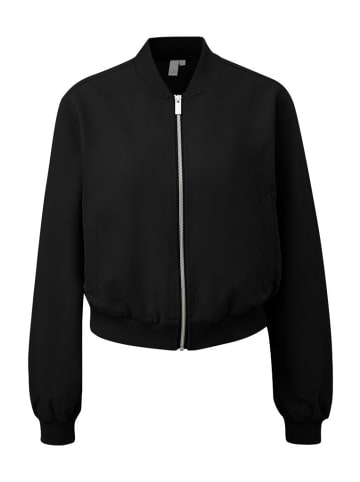 Q/S designed by Jacke in Schwarz