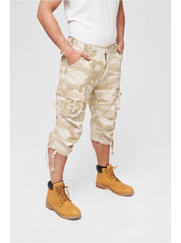 Brandit Shorts in sandcamo