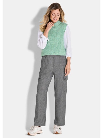 GOLDNER Kurzgröße:  Modische Stretchhose mit Taschen in schwarz / weiß