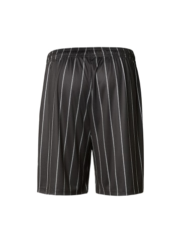 Hummel Short in black/white