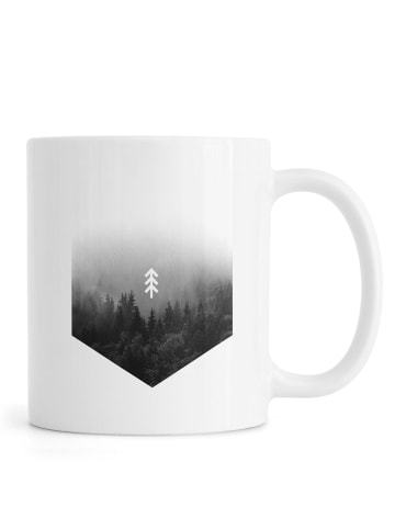 Juniqe Tasse "Forest Hex" in Grau & Schwarz