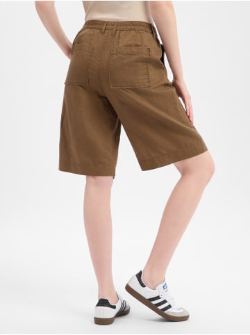 s.Oliver Shorts in khaki