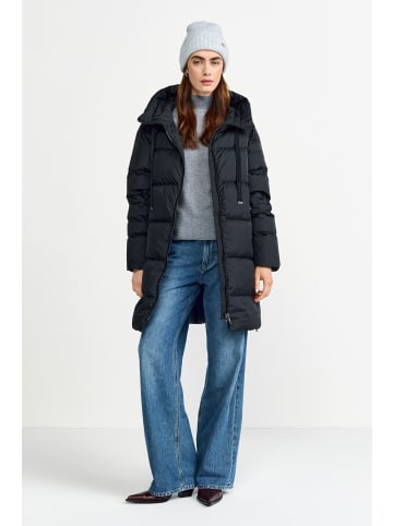 Rich & Royal Mantel in schwarz