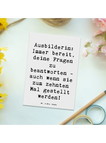 Mr. & Mrs. Panda Postkarte Spruch Ausbilderin Geduld mit Spruch in Weiß