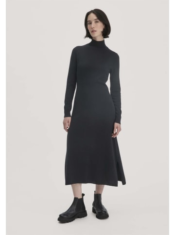 Hessnatur Strick Kleid in schwarz