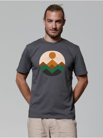wat? Apparel T-Shirt Geometric Landscape 2 in Grau