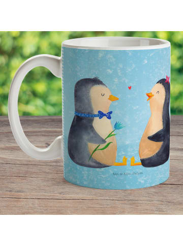 Mr. & Mrs. Panda Plastikbecher Pinguin Pärchen ohne Spruch in Eisblau