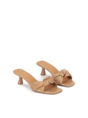 Kazar Slipper in Beige