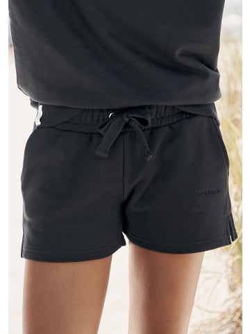 LASCANA Sweatshorts in schwarz