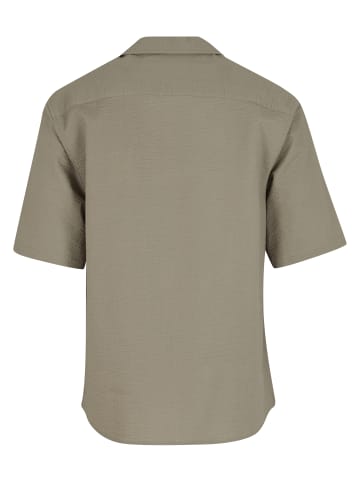 Urban Classics Short Sleeve Shirt in paleolive