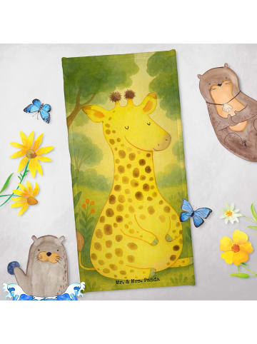 Mr. & Mrs. Panda Badehandtuch Giraffe Zufrieden Design ohne Spruch in Weiß