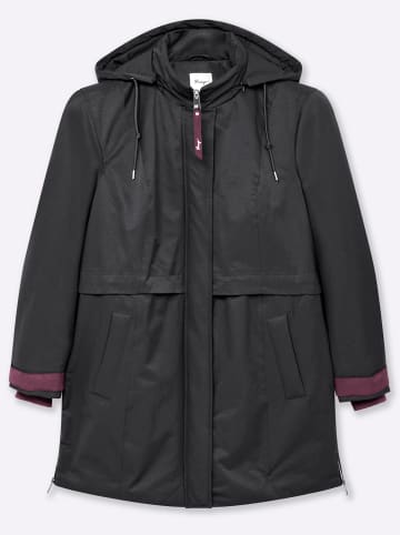 sheego Kapuzenjacke in schwarz