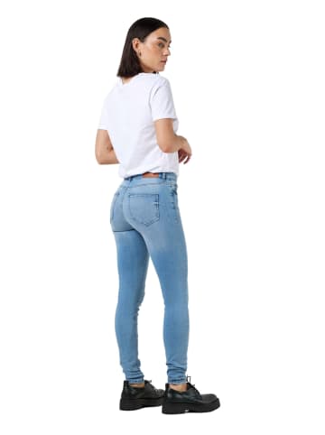 Noisy may Jeans NMLUCY NW SKINNY JEANS LB skinny in Blau