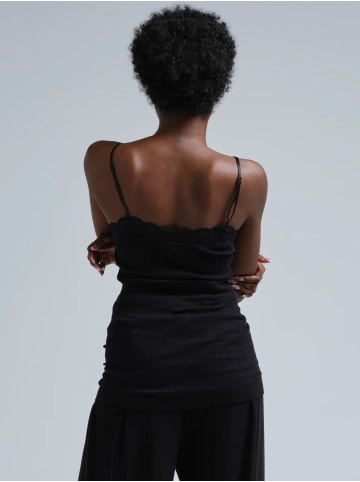 Seamless Basic Top Fab in Black