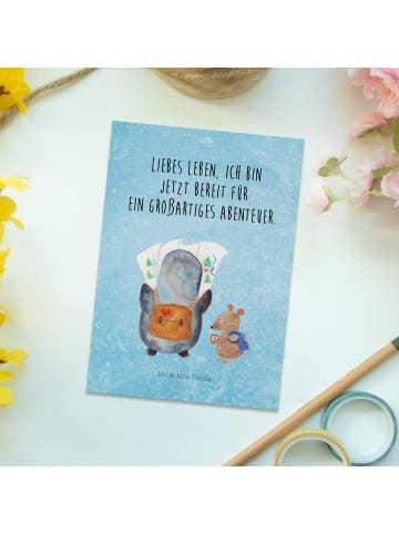 Mr. & Mrs. Panda Ansichtskarte Pinguin & Maus Wanderer mit Spruch in Eisblau
