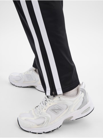 UNFAIR ATHLETICS Hose in schwarz