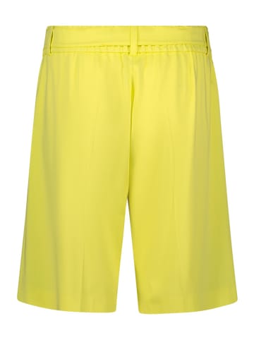 Betty Barclay Shorts mit Bundfalten in Gelb