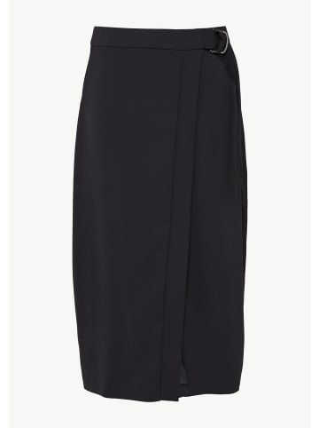 comma Rock in 5976_navy