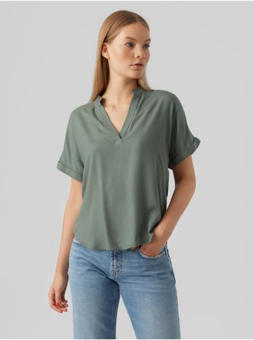 Vero Moda Top Casual Splitneck Bluse in Grün-2