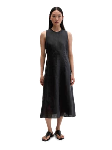 Marc O'Polo Leinenkleid shaped in Schwarz
