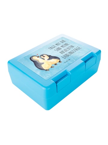 Mr. & Mrs. Panda Brotbox Pinguin umarmen mit Spruch in Eisblau