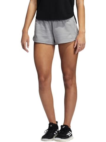 adidas Short in Grau