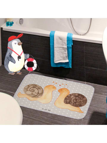 Mr. & Mrs. Panda Duschvorleger Schnecken Liebe ohne Spruch in Grau Pastell