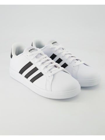 adidas Sneaker in Weiß