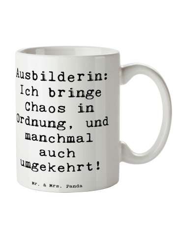 Mr. & Mrs. Panda Kaffeetasse Spruch Ausbilderin Chaos Ordnung mi... in Weiß