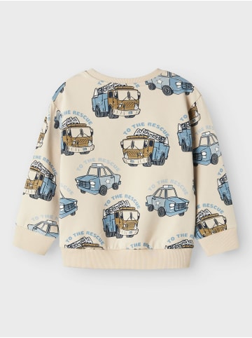 name it Sweatshirt mit Feuerwehrmotiv aus Bio-Baumwolle in Creme