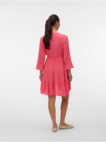 Vero Moda Kleid in Coral Paradise