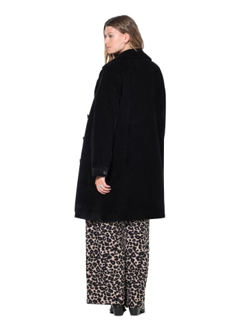 Studio Untold Mantel in schwarz