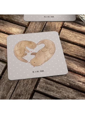 Mr. & Mrs. Panda Bierdeckel Otter Herz ohne Spruch in Grau Pastell