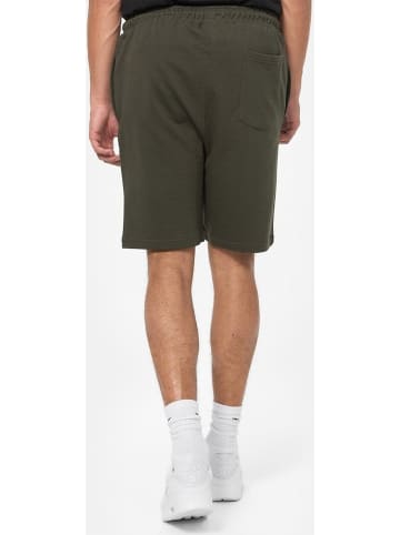 Lonsdale Short "Fringford" in Grün