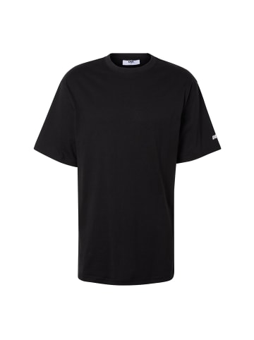 T-Shirt in jet black