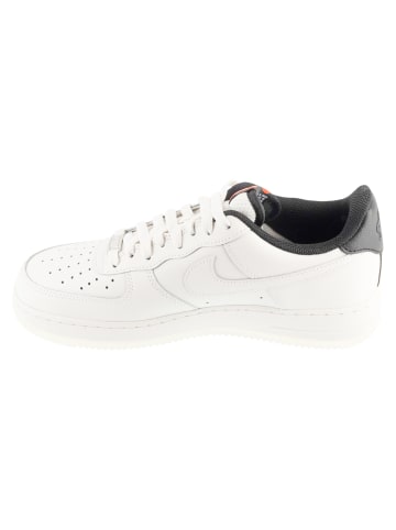 Nike Nike Air Force 1 07 in Weiß