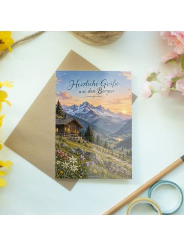 Grußkarte Berglandschaft alpin Design mit Spruch in Weiß