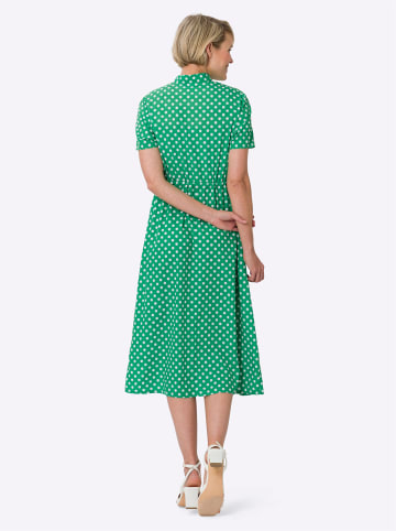 Sieh an! Kleid in grasgrün-weiß-getupft