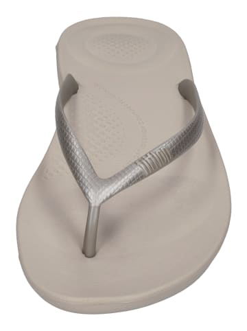 fitflop Zehentrenner IQUSHION ERGONOMIC FLIP E54 in silberfarben