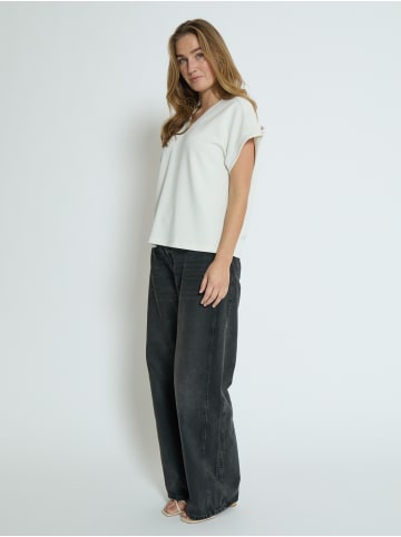 Peppercorn Top in Gardenia