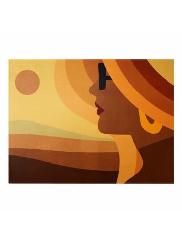 WALLART Leinwandbild Gold - Frau mit Sonnenbrille in Creme-Beige