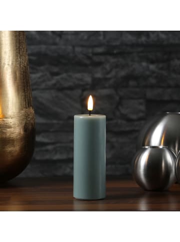 Deluxe Homeart LED Kerze Mia Echtwachs flackernd H: 12,5cm D: 5cm in salbeigrün