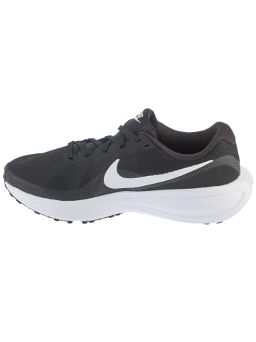 Nike Nike Revolution 8 in Schwarz