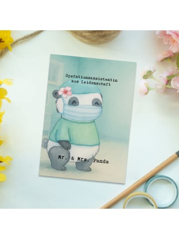 Mr. & Mrs. Panda Ansichtskarte Operationsassistentin Leidenschaf... in Weiß